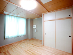 1階仮眠室(洋室)